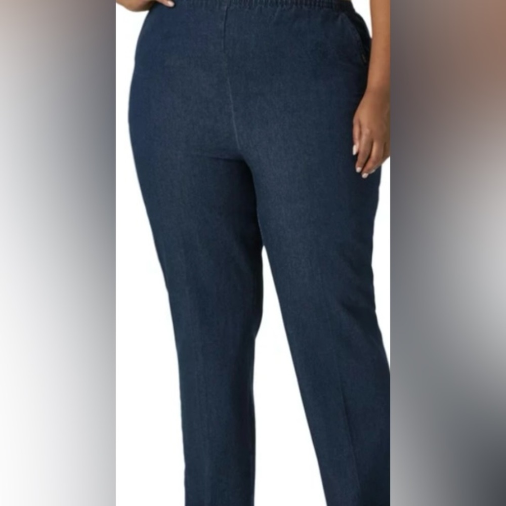 NEW~CHIC Comfort Collection Women
Petite Elastic Waist Pants & Pockets Sz 24W P